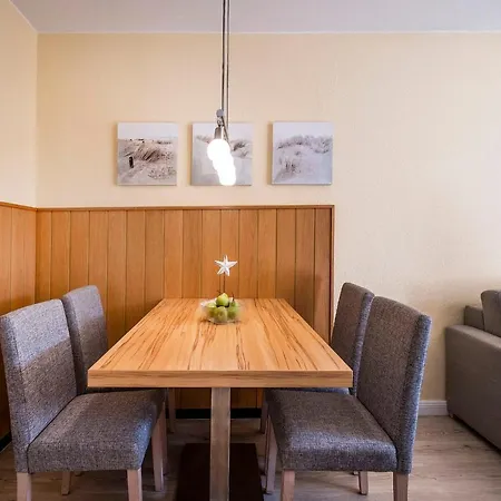 Haus Am Anker 10 شقة